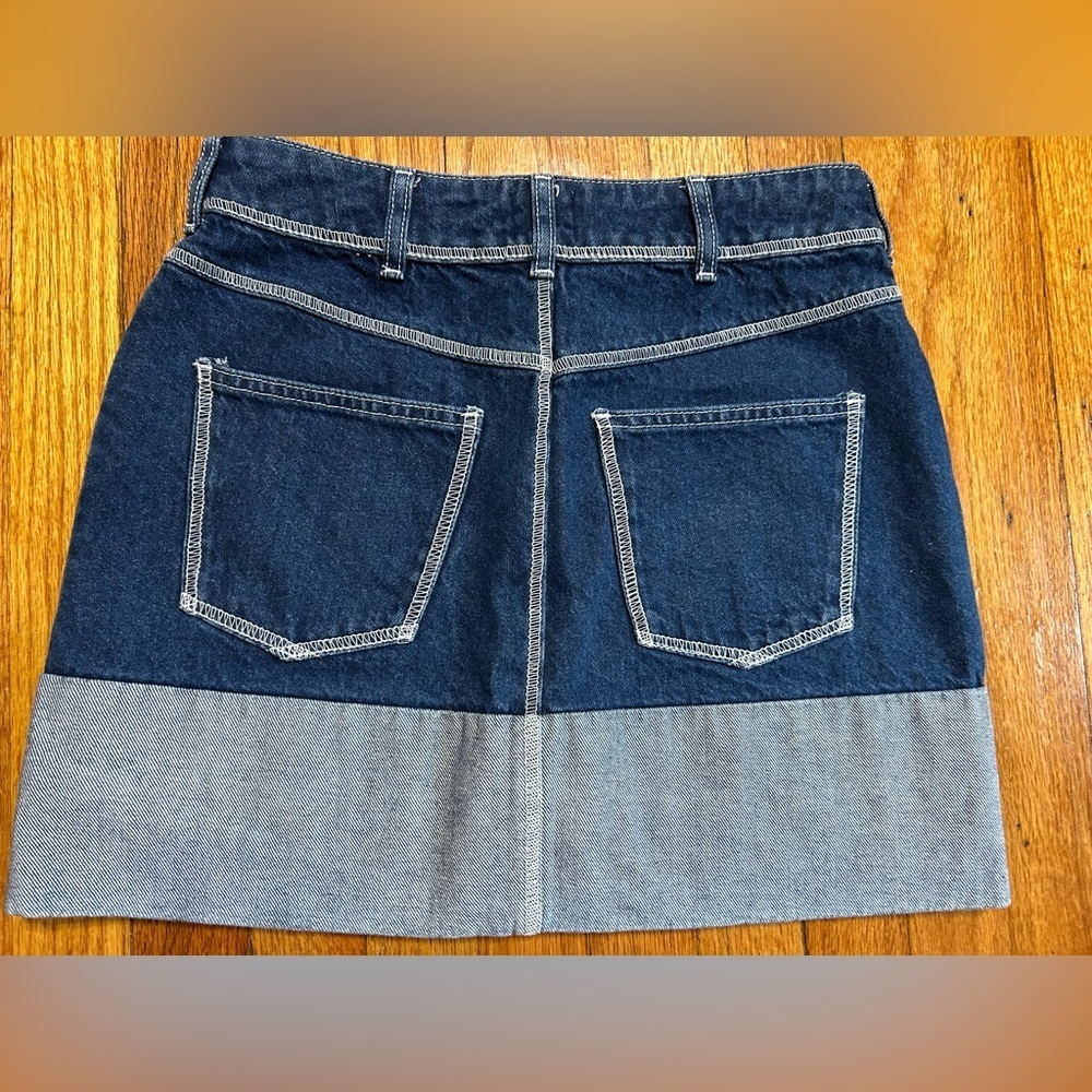 Urban Outfitters BDG‎ Denim Mini Skirt Size Small Classic Blue Jean Short - Picture 7 of 8